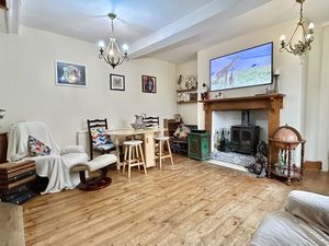 Dining Room- click for photo gallery